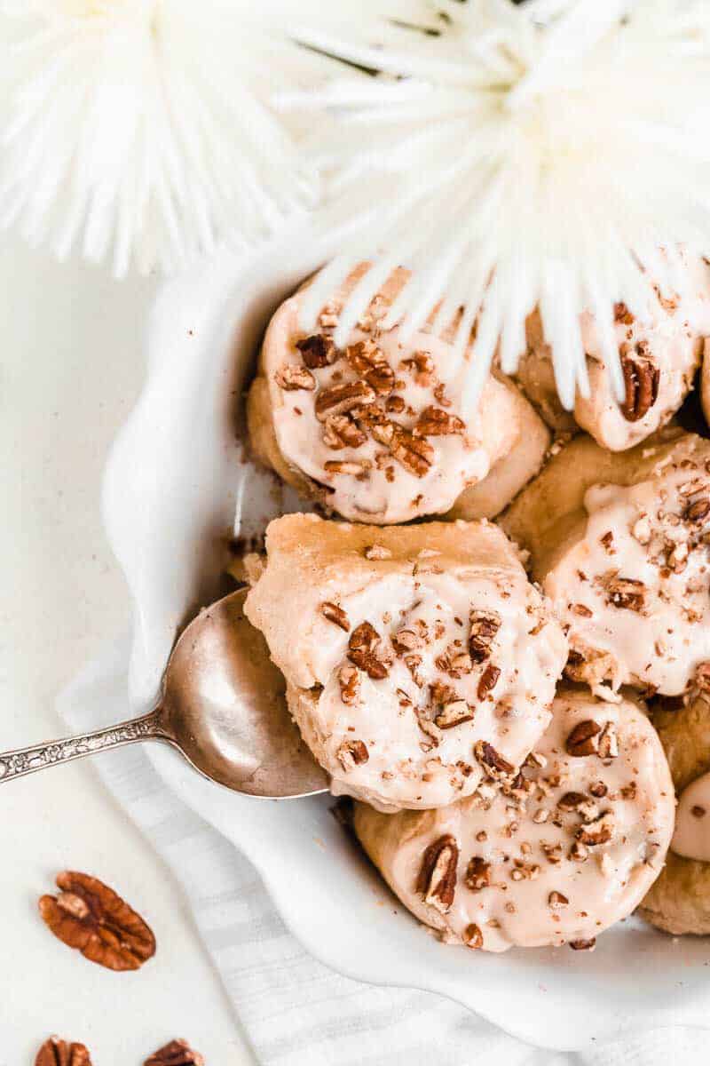 Fall Cinnamon Rolls - The Fit Peach